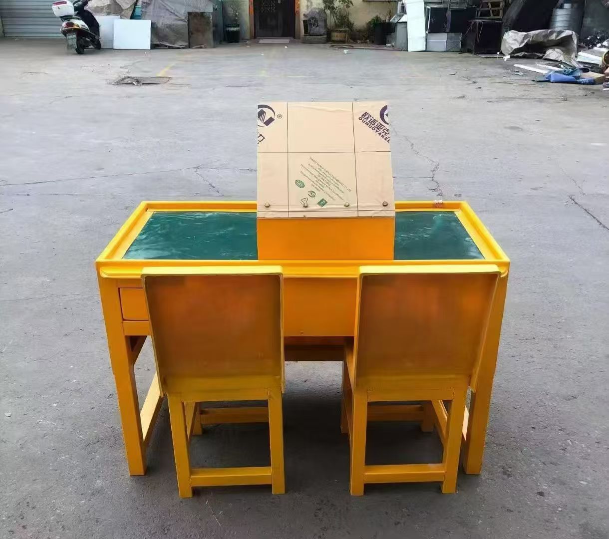 周口防静电导通桌井下煤矿火工品发放桌：危险品流转的安全守护者